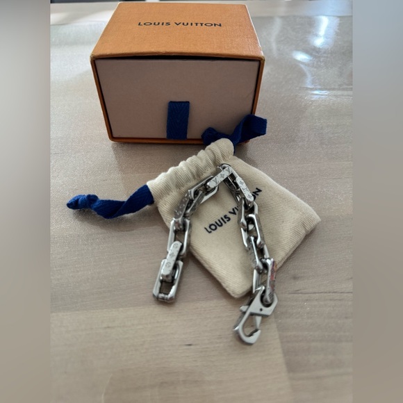 Louis Vuitton men chain bracelet - Picture 2 of 2